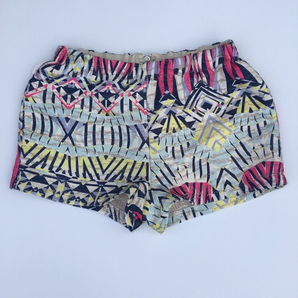 KARLIE BOUTIQUE WOVEN TEXTURED SHORTS - Picture 1 of 8
